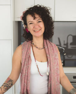 SlowPostpartum jo hogan bella mama founder